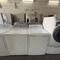 Washer and Dryer Set “27 ( Lavadora y Secadora )