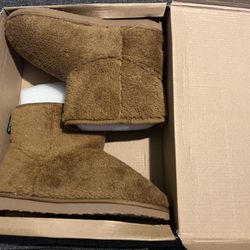 Marleylilly Sherpa Boots Size 8 Brand New
