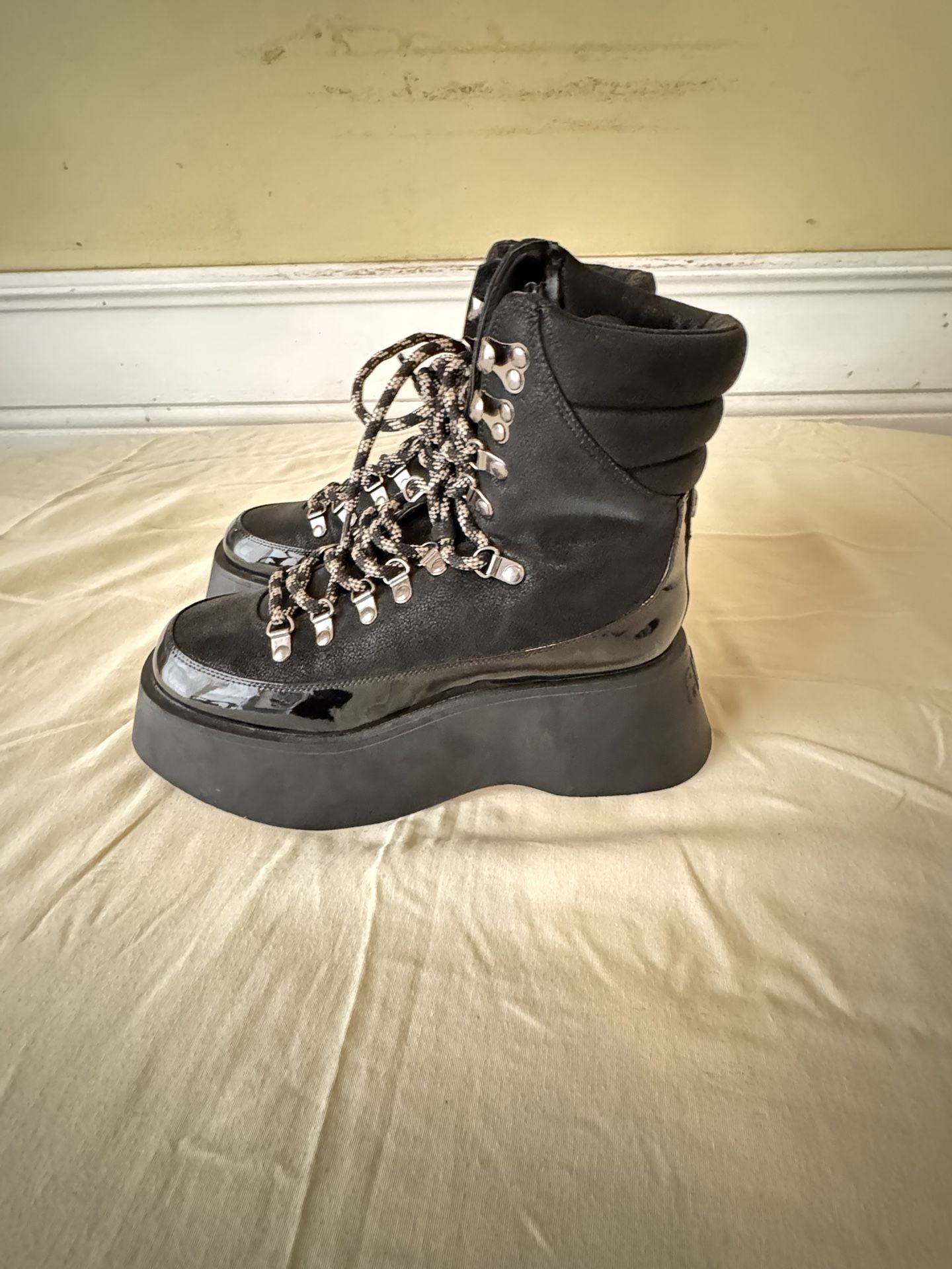 Circus By Sam Edelman Women Gail Platform Lace Up Hiker Booties Black Size 8