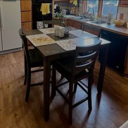 Counter-Height Dining Table & 4 Chairs