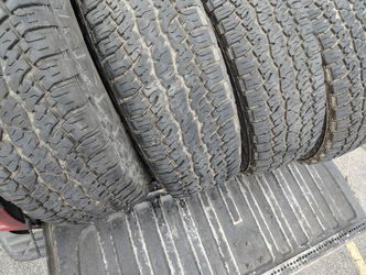 P255/75r17 nexen roadian atx  complete set good tread only 200.00 for the set