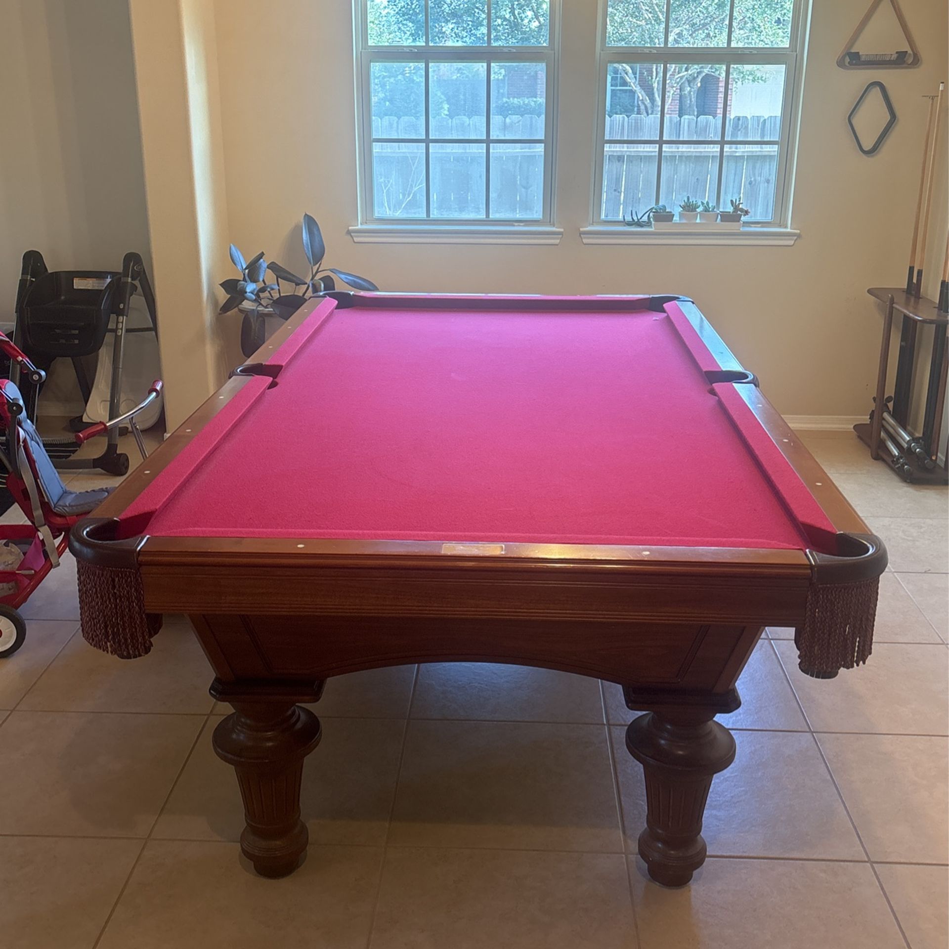 Pool table