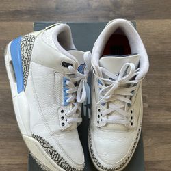 Jordan 3 “UNC” size 10.5 