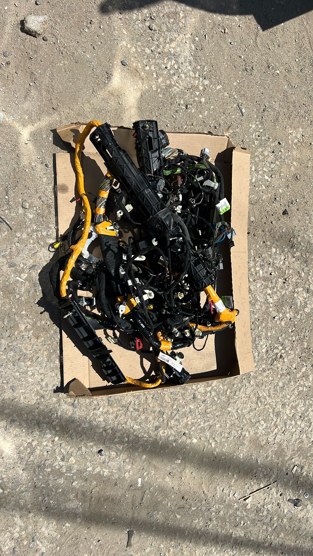 2020 F350 Lariat Main Cabin Harness