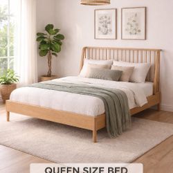 QUEEN BED  NATURAL PINE NO BOXSPRING NEEDED cap  700 lbs