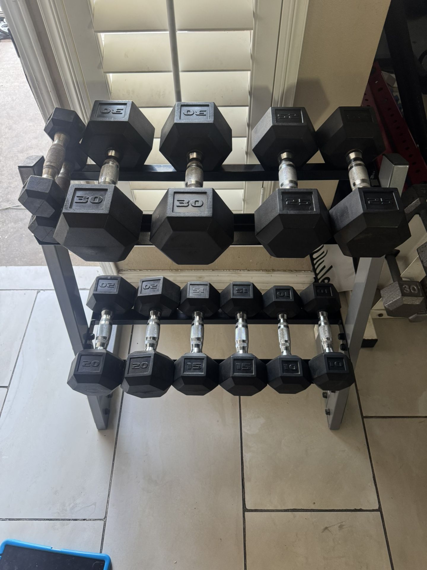 Dumbbells weights 2.5-30lbs plus rack 205lbs total