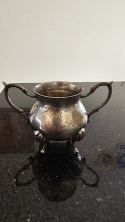 Vintage Metal Silver plate Ornate Sugar Bowl.