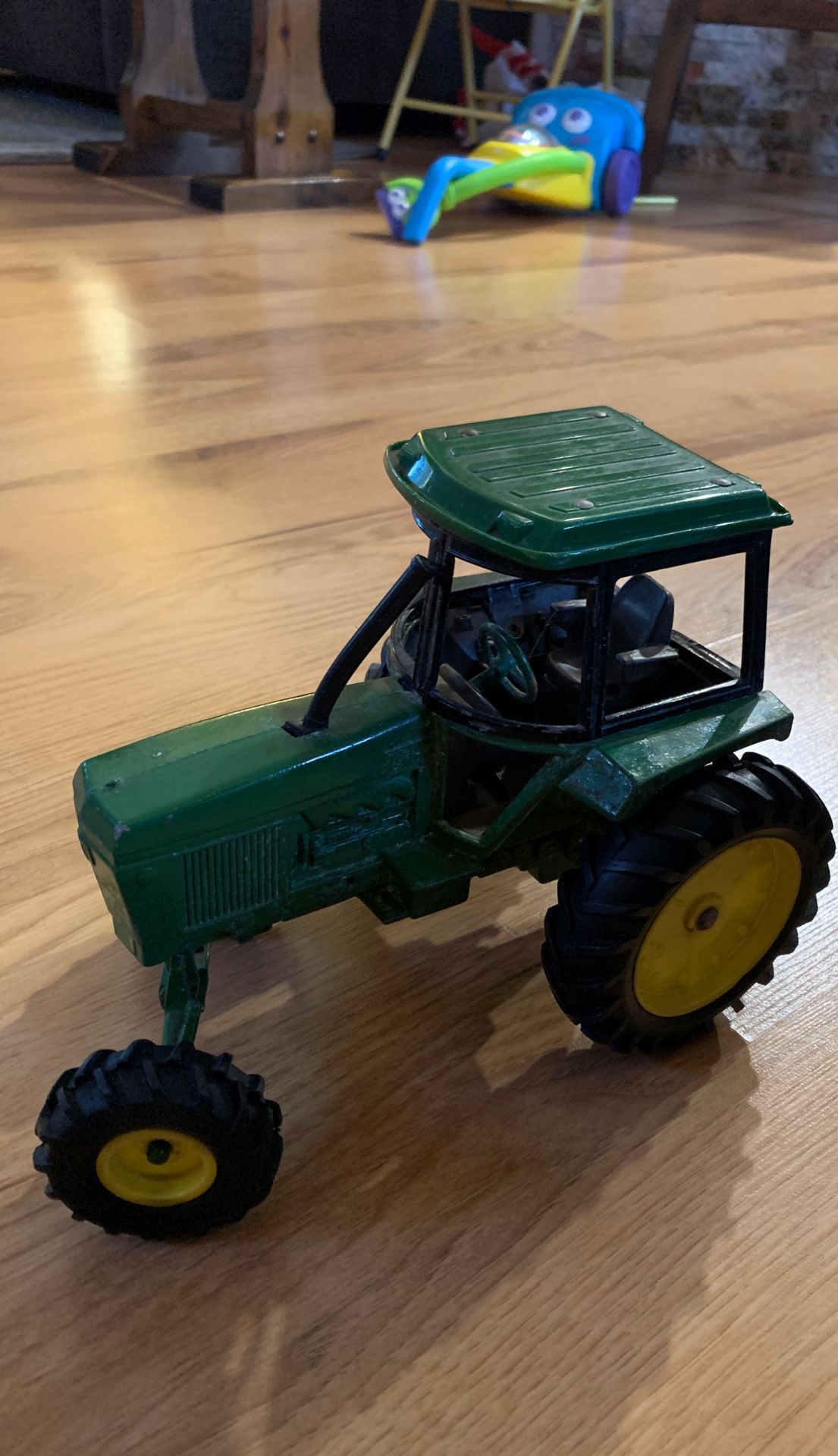 Collector Tractor - solid metal
