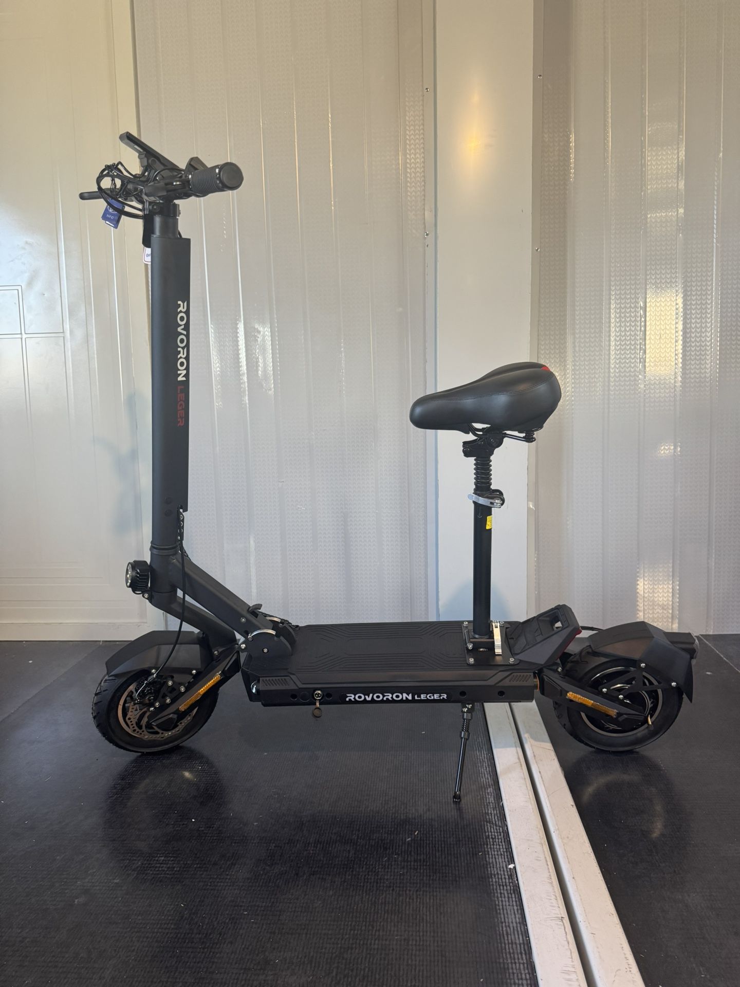 Electric scooter