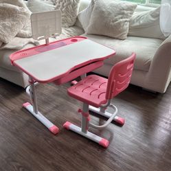 70CM Kids' Adjustable Height Desk With Chairs Set,Lifting Table Top Can Tilt Kids Learning Table And Chair Pink (With Reading Stand USB Interface Desk