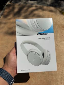 *NEW* BOSE Quietcomfort SC Headphones (Smoke White)