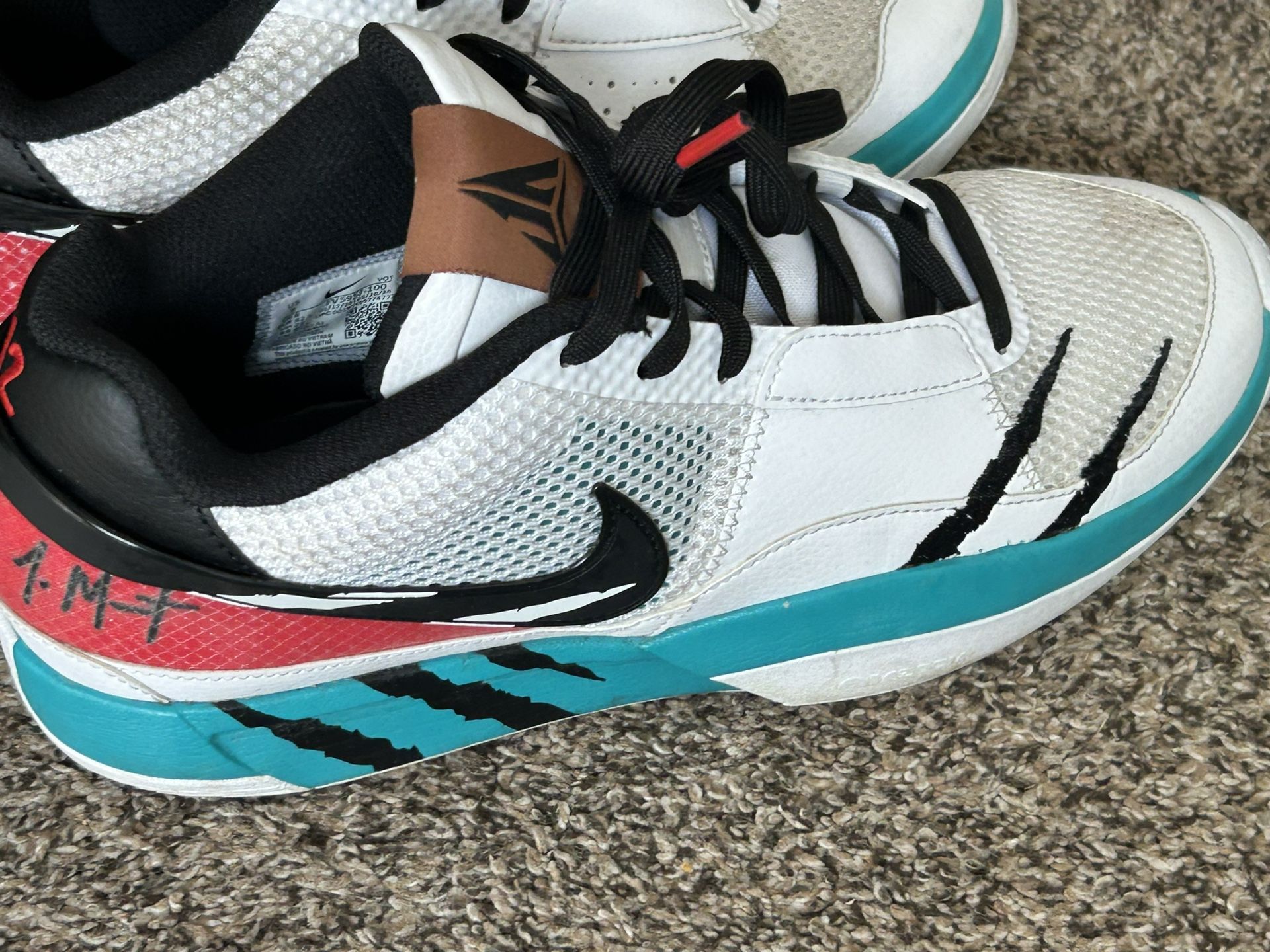 Basketball Shoes Size 9 Men’s