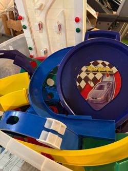 Darda Race Track and Case