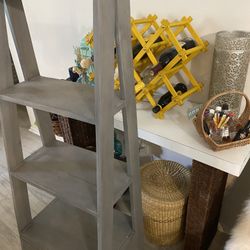 Beachy Gray Ladder Shelf 