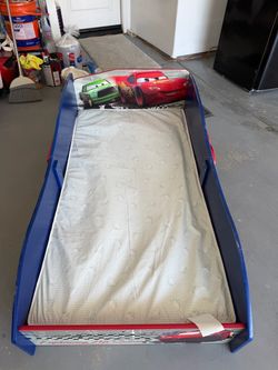Lightning  McQueen Bed