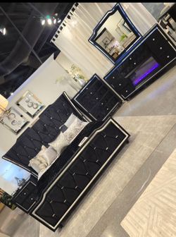 ✨️4pc Queen, King Bedrooms ✨️ Furniture Sectionals, Dining Avail