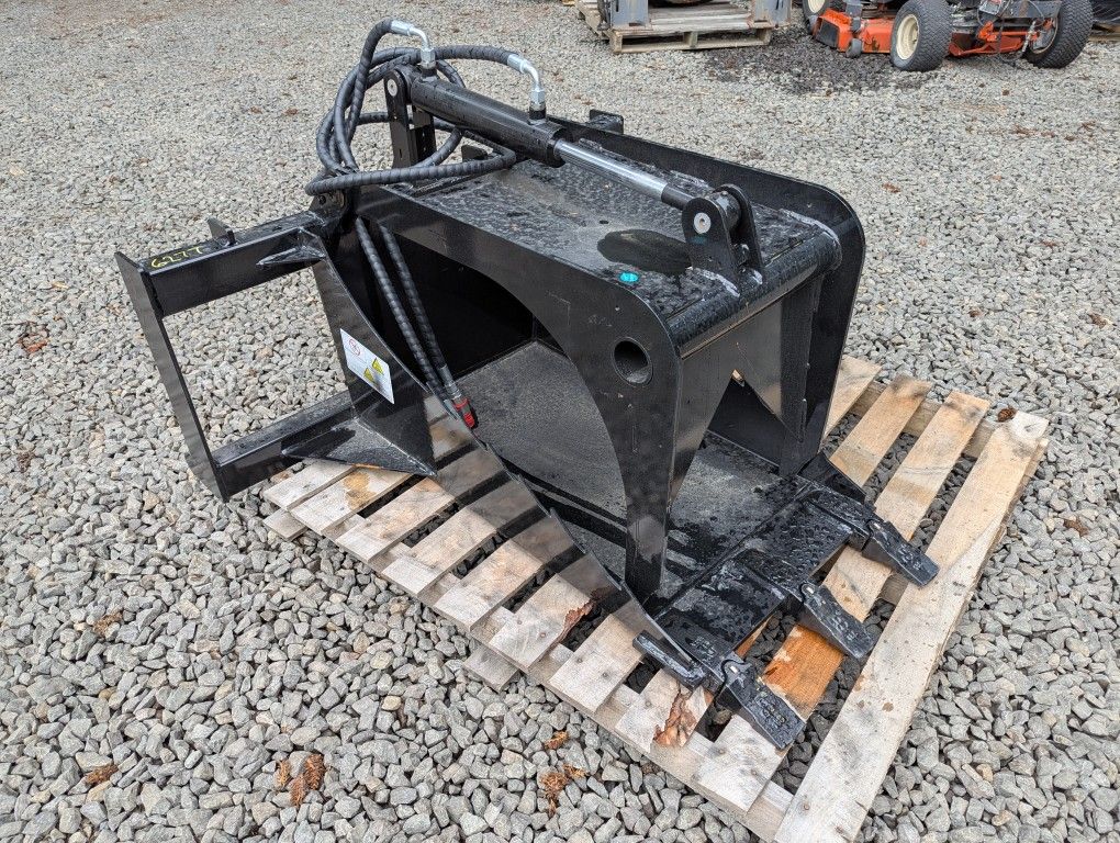 Skid Steer or Tractor Stump Grapple with Teeth