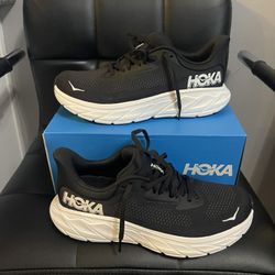 Hoka Arahi 7/ Size 9B Men’s $95