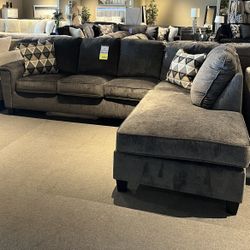 Grey 2PC Sectional