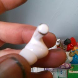 Gen 2 Airpod Left Only W Charging Case 