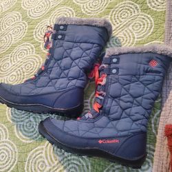 Columbia Insulated Boots
