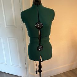 Adjustable Dress Form / Mannequin