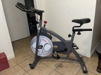Sunny Health And Fitness Cycling Bike