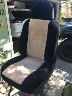 Jeep Grand Cherokee front seats