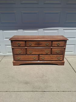 Dresser.