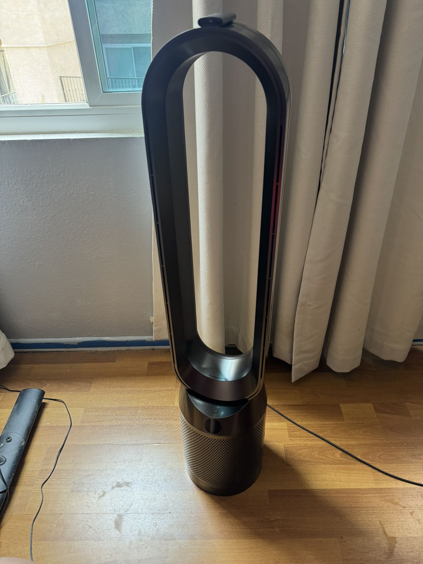 Dyson Pure Coolâ„¢ TP04 purifying fan