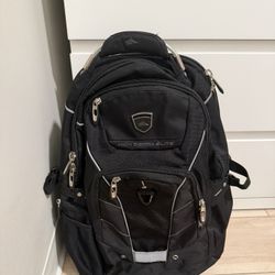 High Sierra Elite Backpack – Great Condition