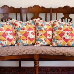 Patchwork Floral Throw Pillows – Set of 4