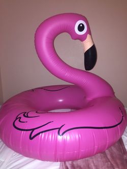 Flamingo float