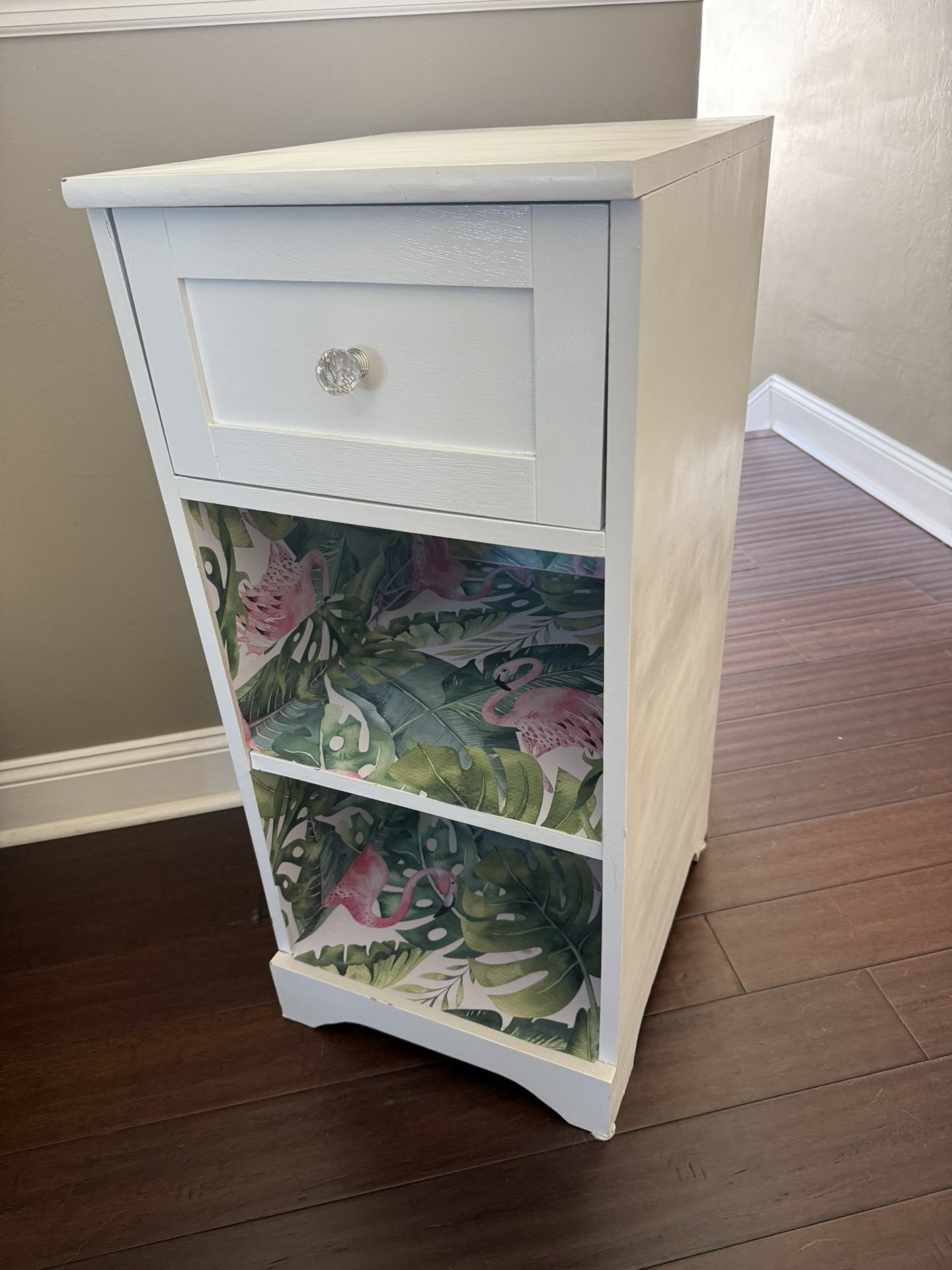 Free - White Side Table