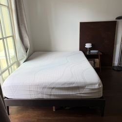 Queen Bed Frame And Queen Mattress 