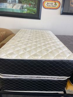 Twin mattress