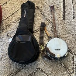 Banjo W/ Case