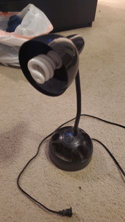 Desk lamp