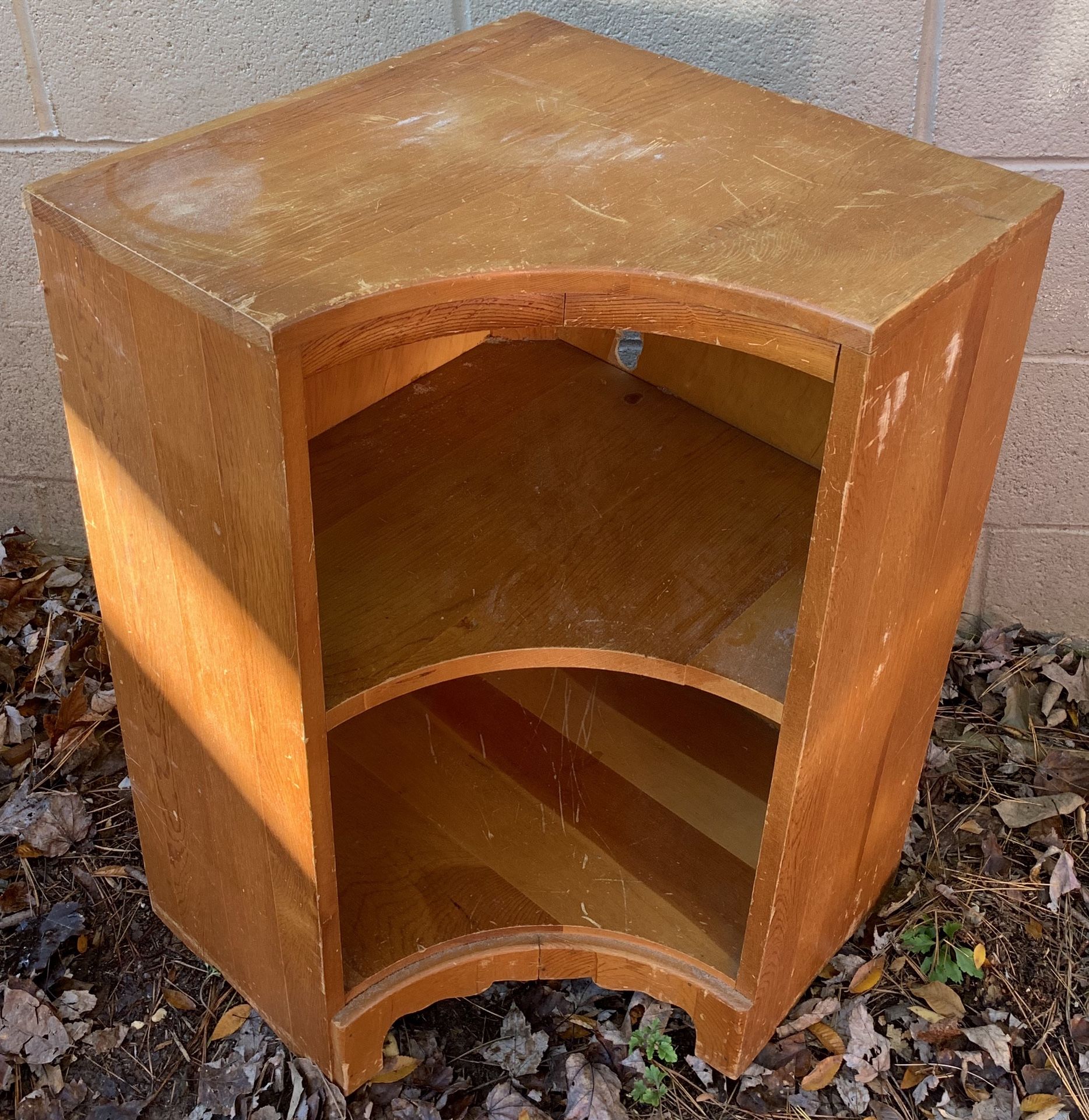 Vintage Genuine ARISTO-BILT Furniture 2 Tier Corner Shelf Nightstand Table