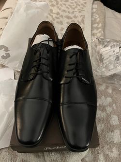 Florsheim Black size 12 brand new
