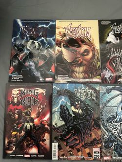 8 Venom Comics books