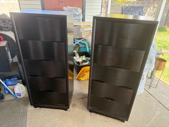 Solid wood, queen, bedframe, and two tall dressers that could also be used as stands￼