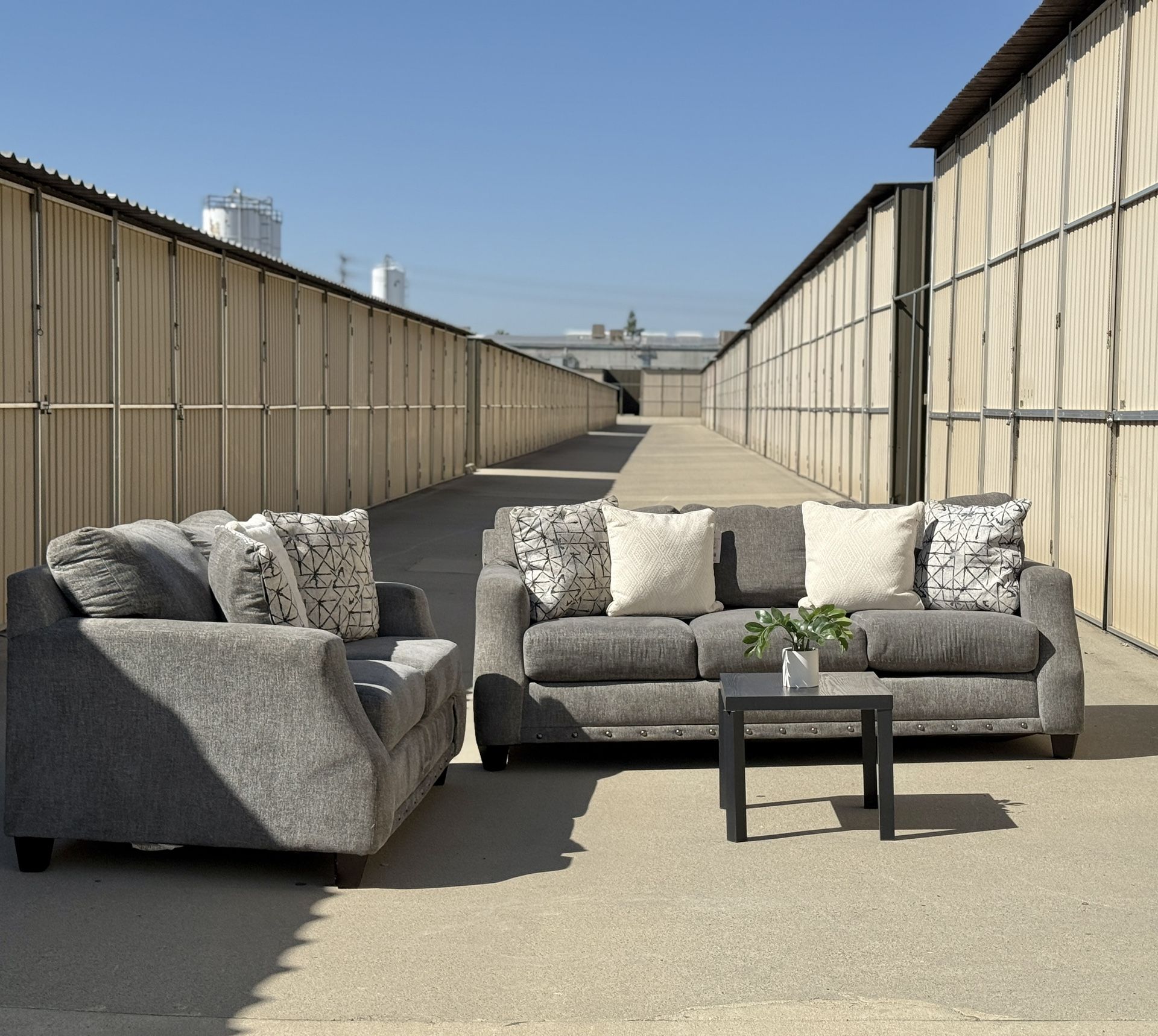 Beautiful Couch Set