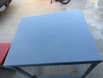 Heavy duty workbench