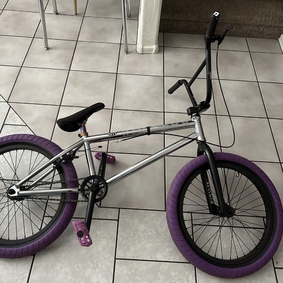 BMX Bike. Brand (kink)