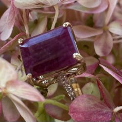 Genuine Ruby With Diamond 10k Yellow Gold Size #7 Beautiful Stone $375
