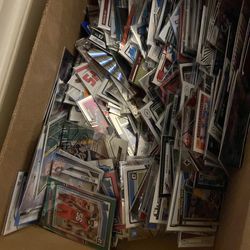 $20 Sports Card Box No Base