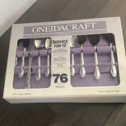 Oneida Craft 76 Piece Set 