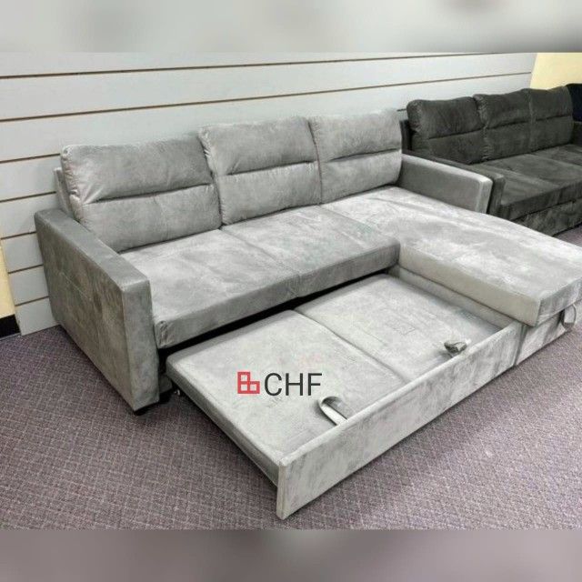 Velvet Reversible Sleeper Sectional Sofa with Storage Chaise
