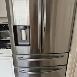 🧊 Samsung 28 Cu. Ft. 4‑Door French Door Fridge – Works Great!